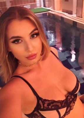 Проститутка Амина