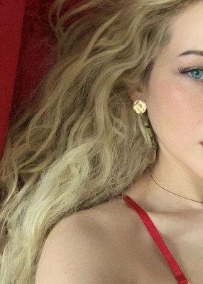 Проститутка Соня